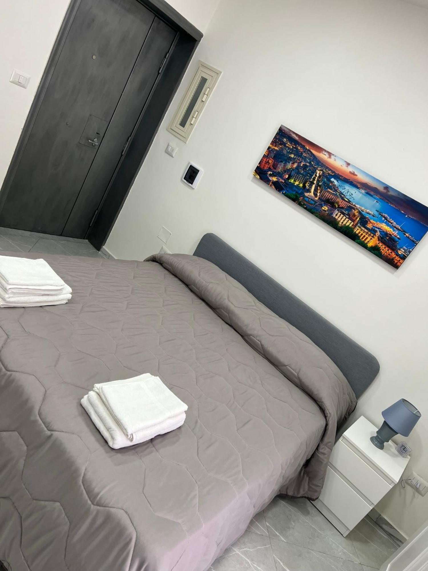 Bro And Sis House Apartment Napoli Exterior foto