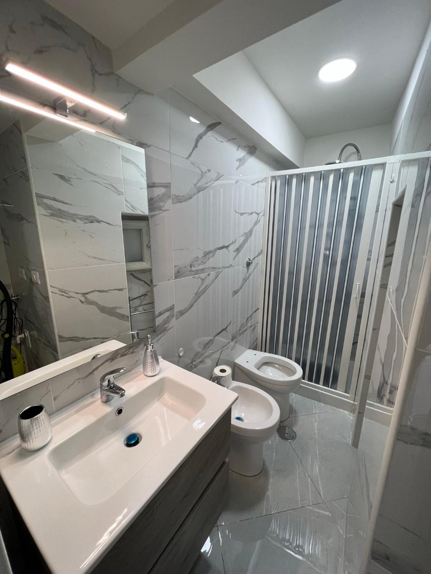 Bro And Sis House Apartment Napoli Exterior foto